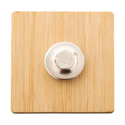 AP716415-C__A bambusowa przypinka/pins