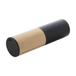 AP864078-10__A power bank