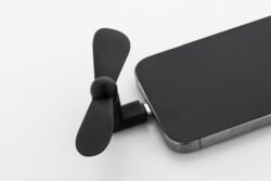 AP864086-10__FC1 fan smartfonów