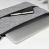 AP800573-77__DG Torba na laptopa z filcu RPET