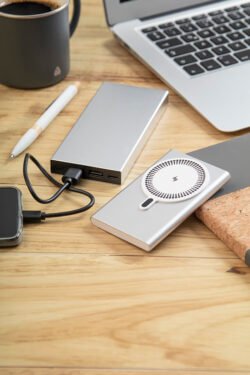 AP864050-21__DG1 power bank