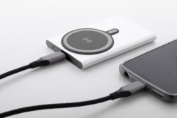 AP864051-21__FC power bank