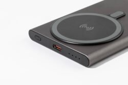 AP864051-80__CU1 power bank