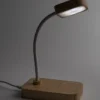 AP864145__DG2 lampa biurkowa z ładowarką bezprzewodową
