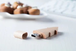 AP897088_16GB__DG3 pendrive