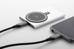 AP864051-21__CU1 power bank